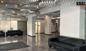 Finansowe zaufanie od sufitu: jak KRAFT kształtuje atmosferę nowoczesnego banku